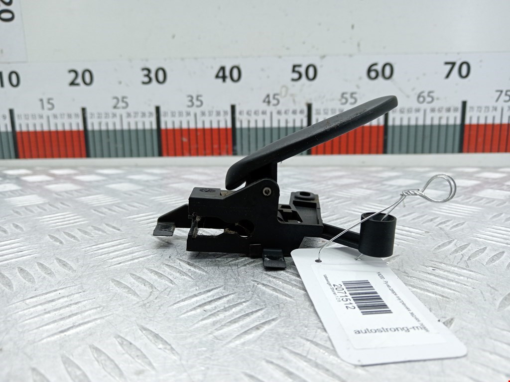 Ручка дверная задняя внутренняя левая VOLKSWAGEN Sharan 1995-2010