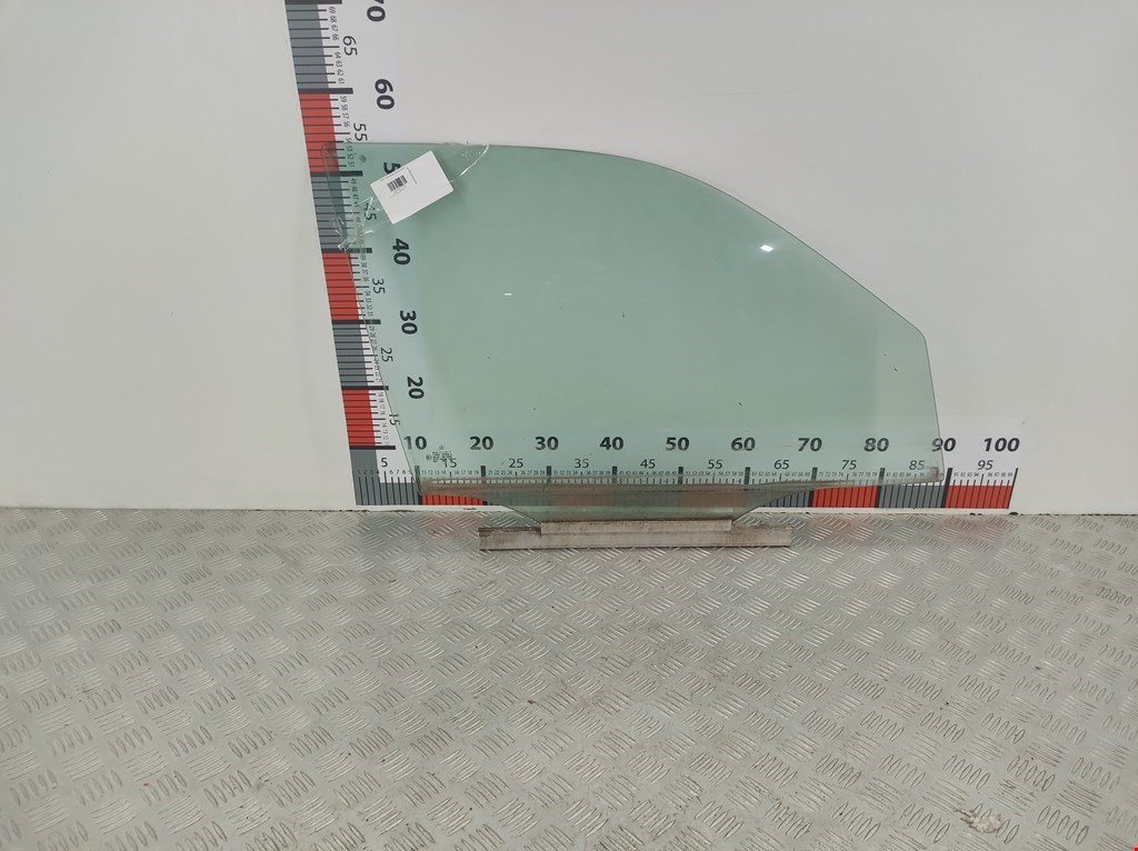 Стекло двери переднее правое MERCEDES-BENZ E-Class W210, S210 1995-2002