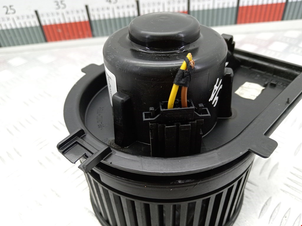 Моторчик (мотор) отопителя салона VOLKSWAGEN Lupo 1999-2005