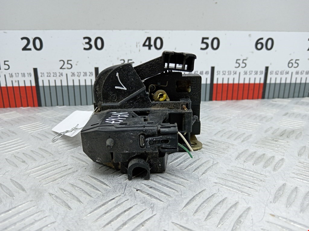 Замок двери передней левой RENAULT Scenic I 1996-2003