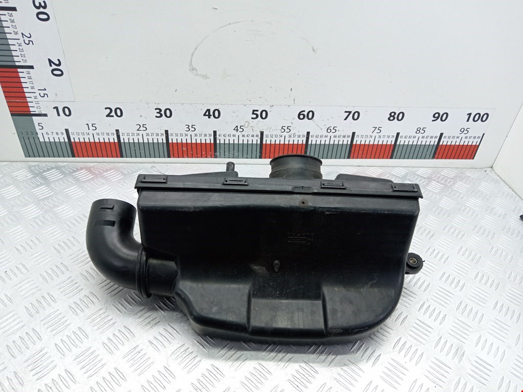 Корпус воздушного фильтра SUBARU Forester I 1997-2002