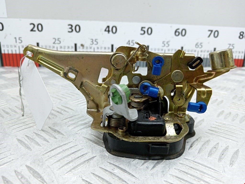 Замок двери задней левой OPEL Omega B 1994-2004