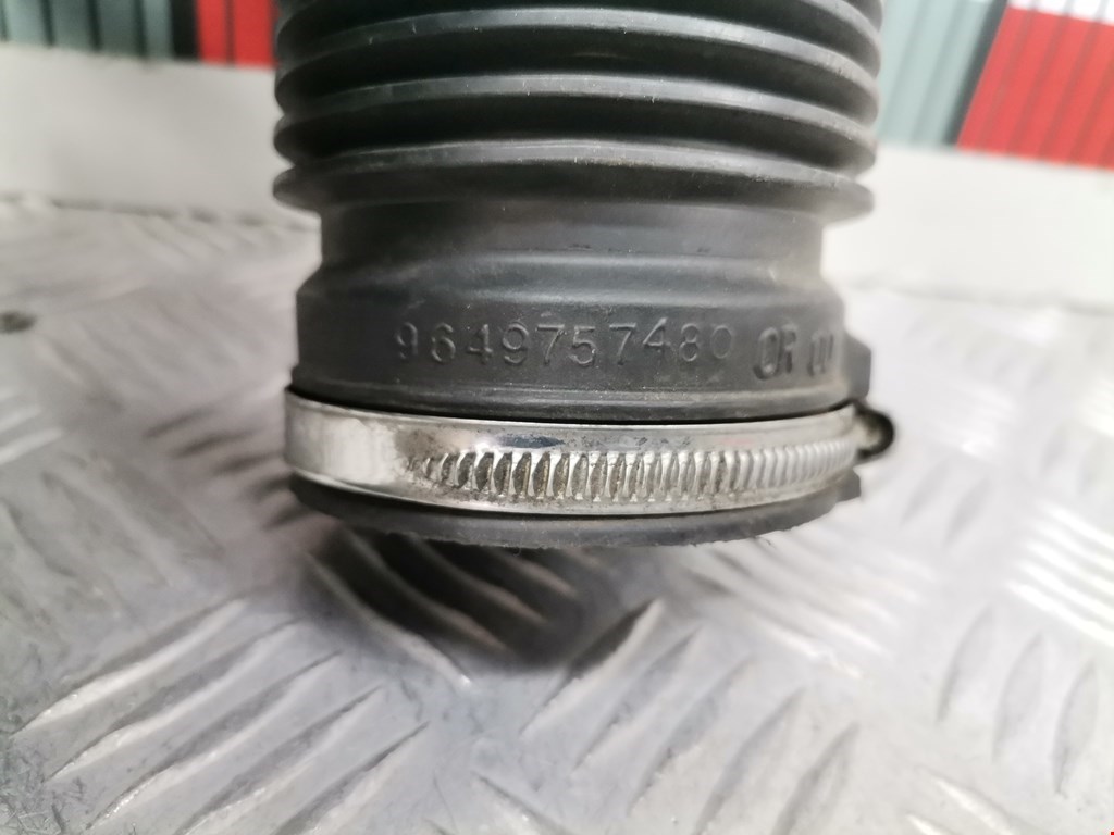 Патрубок воздушного фильтра CITROEN C4 Picasso 2006-2013