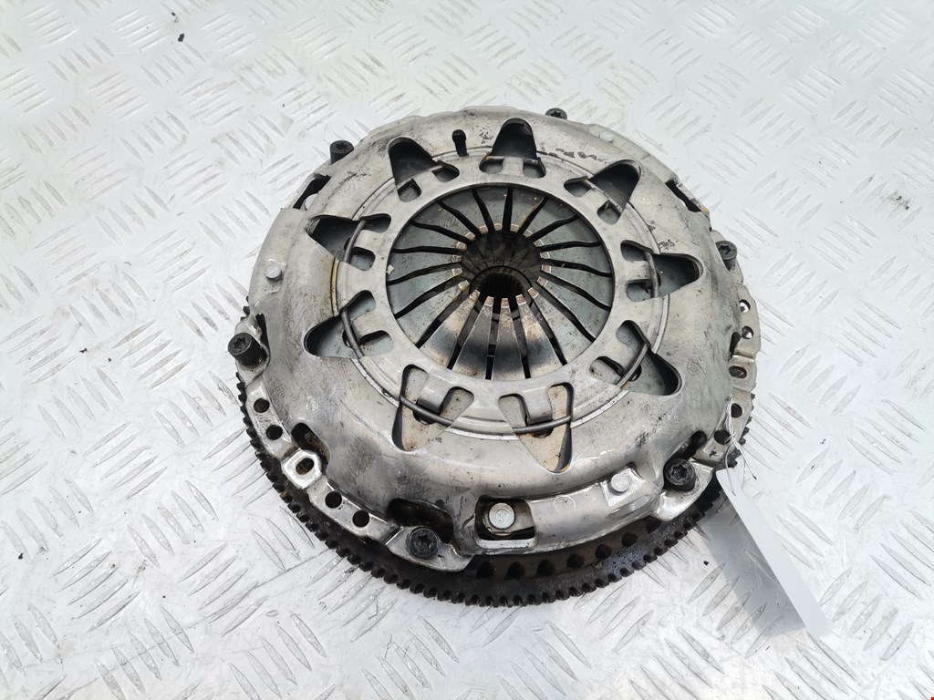 Маховик (демпфер сцепления) VOLVO V40 I 1995-2004