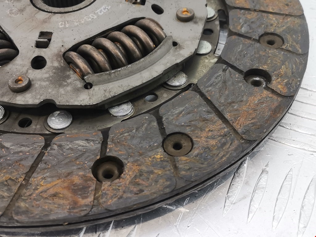 Маховик (демпфер сцепления) VOLVO V40 I 1995-2004