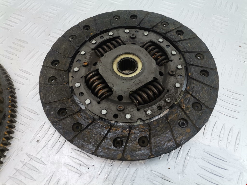 Маховик (демпфер сцепления) VOLVO V40 I 1995-2004