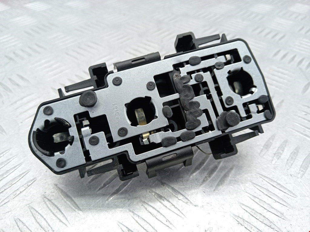 Фонарь задний правый AUDI A6 C5 1997-2004