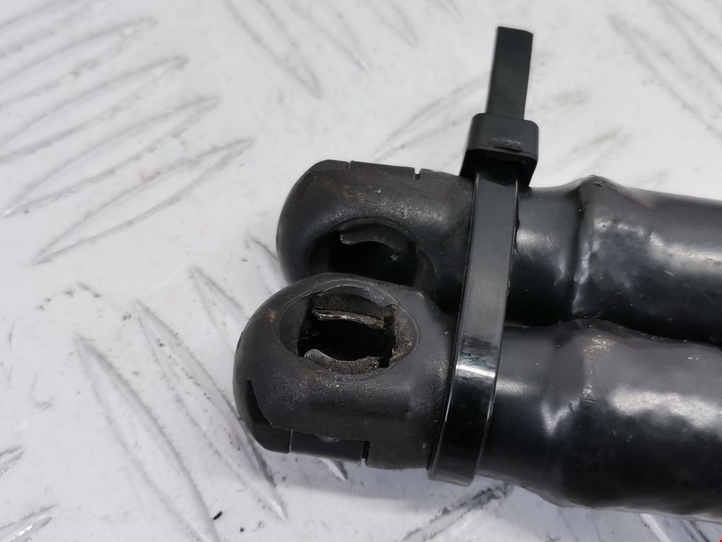 Амортизатор крышки (двери) багажника CITROEN C-Crosser 2007-2013