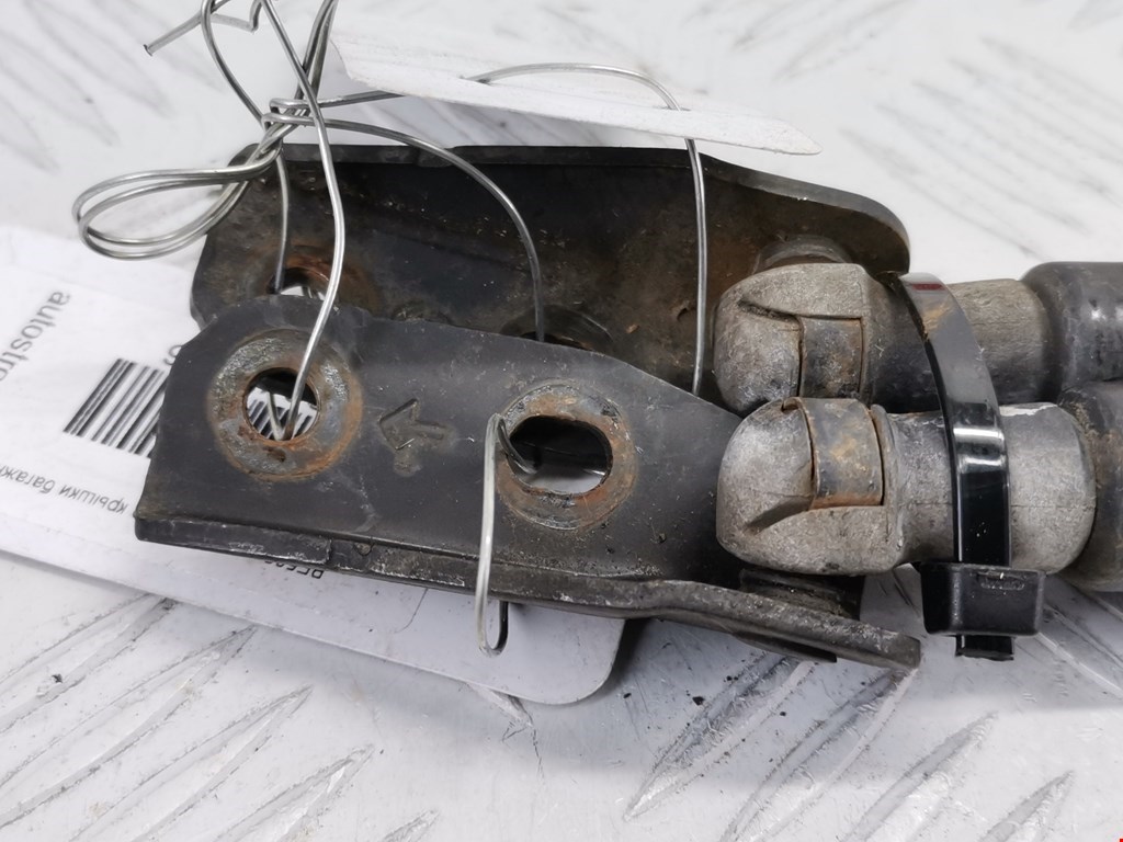 Амортизатор крышки (двери) багажника TOYOTA Auris E150 2006-2012