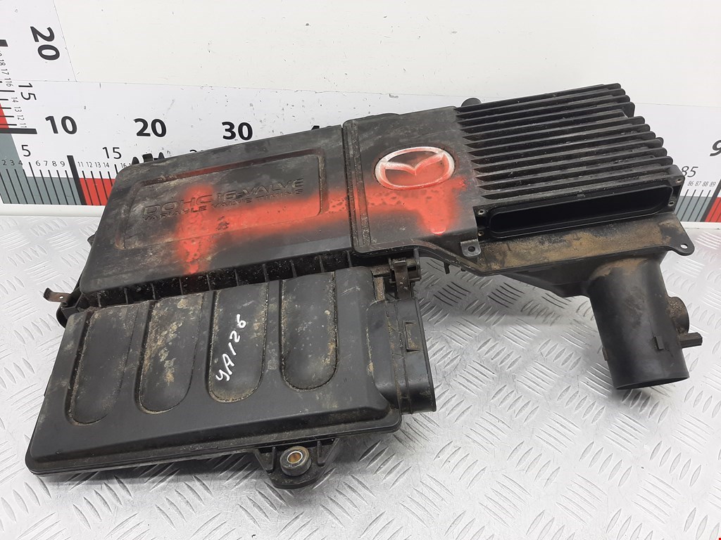 Корпус воздушного фильтра Mazda 3 BK (2003-2009)