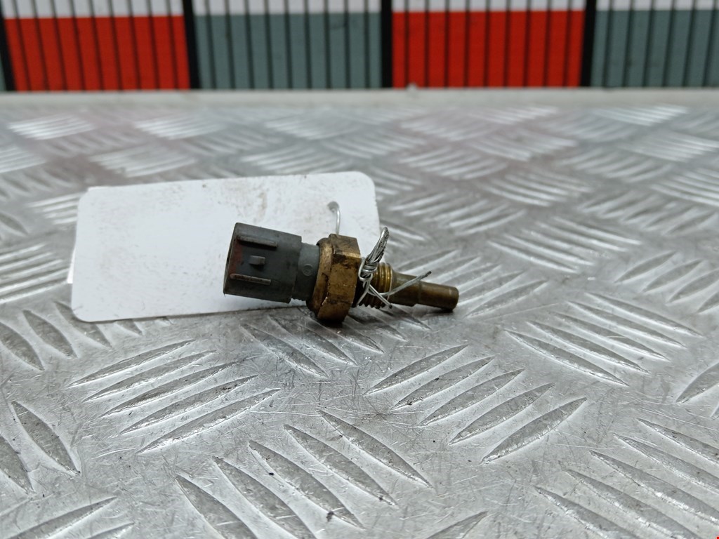 Датчик температуры охлаждающей жидкости Mazda Demio 1 DW (1996-2003)