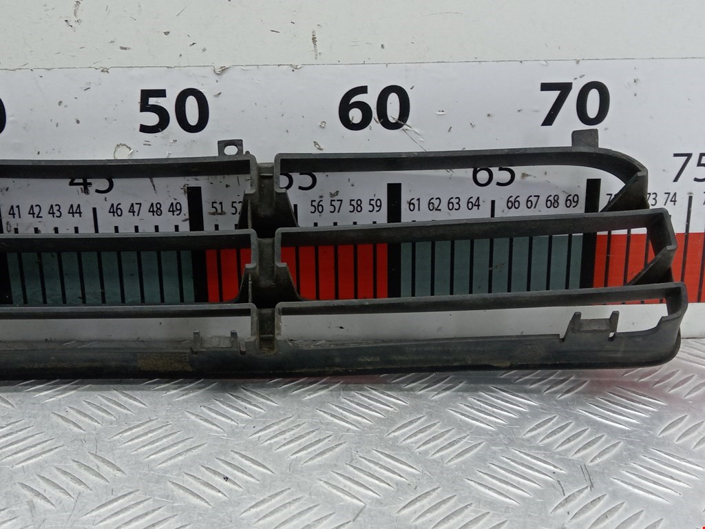 Решетка в бампер VOLKSWAGEN Bora 1998-2005