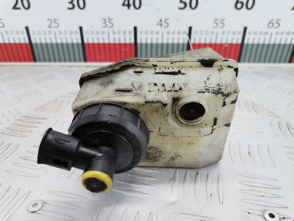 Бачок главного тормозного цилиндра RENAULT Kangoo 1997-2008