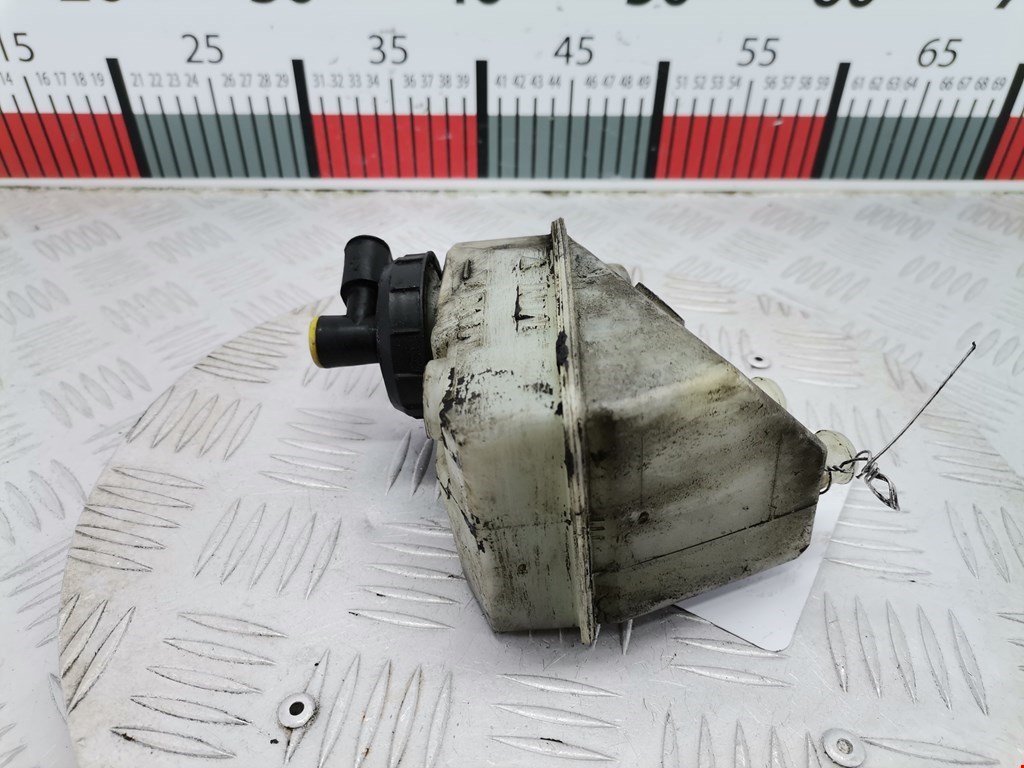 Бачок главного тормозного цилиндра RENAULT Kangoo 1997-2008