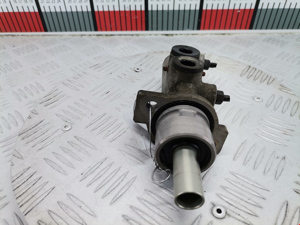 Цилиндр тормозной главный VOLKSWAGEN Golf IV 1997-2003