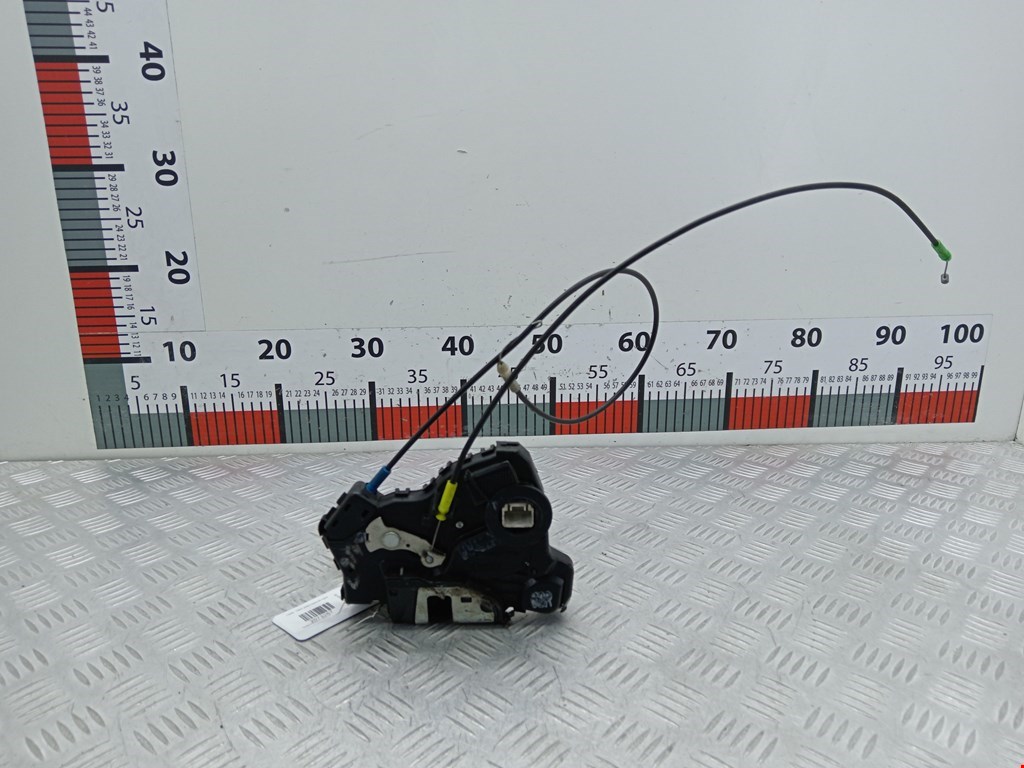 Замок двери передней левой TOYOTA Avensis 2003-2008