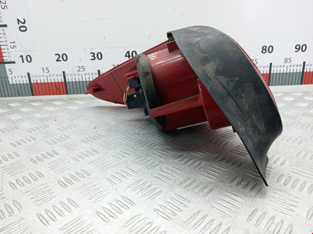 Фонарь задний правый PEUGEOT 206 1998-2012