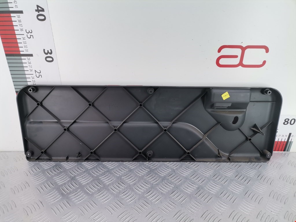 Обшивка двери задняя правая CITROEN Jumpy 1994-2006