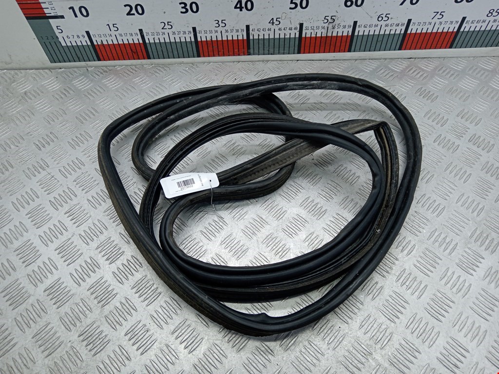 Уплотнитель (наружный) OPEL Omega B 1994-2004