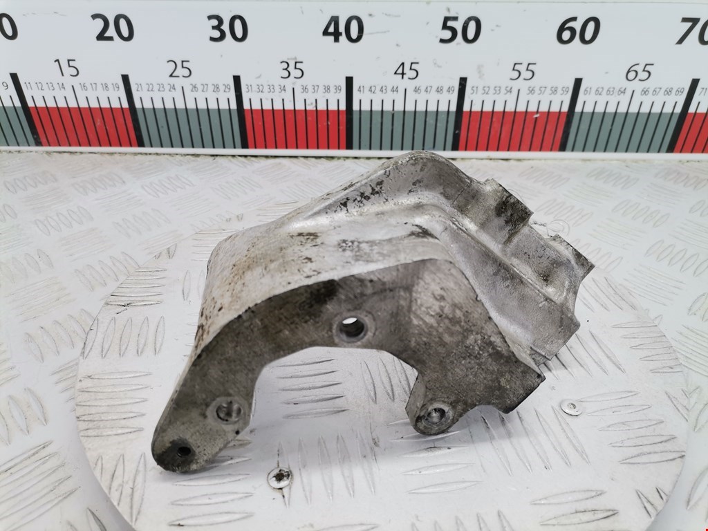 Кронштейн гидроусилителя FORD Escort 1995-2000