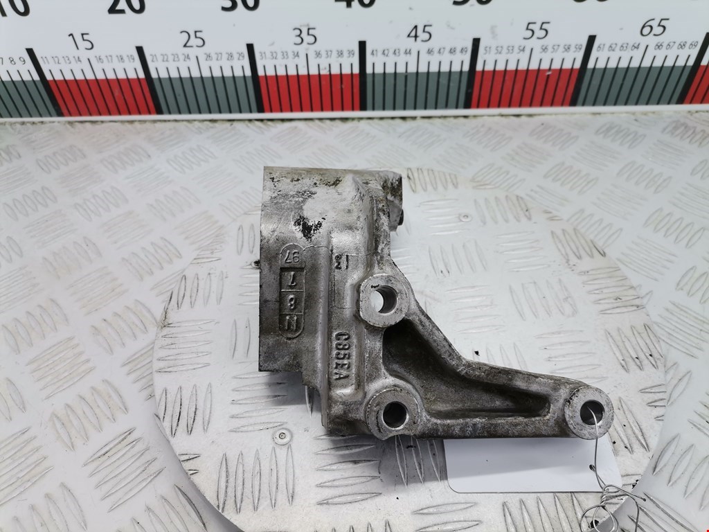 Кронштейн гидроусилителя FORD Escort 1995-2000