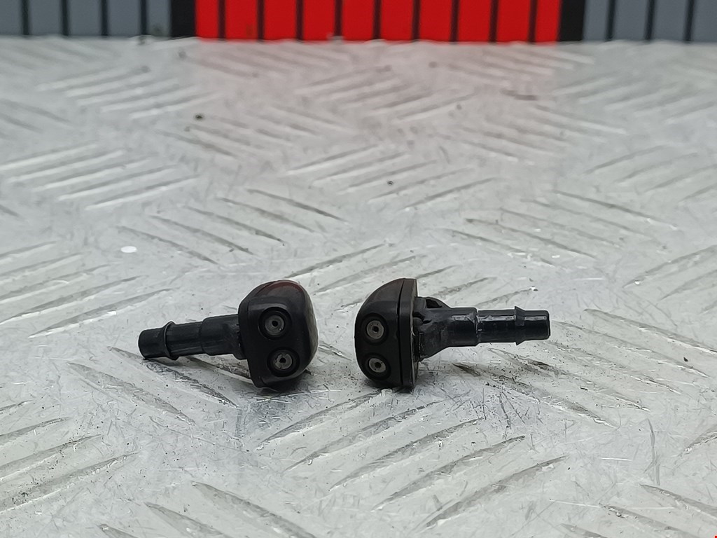 Форсунка омывателя лобового стекла MITSUBISHI Lancer IX CS 2000-2010