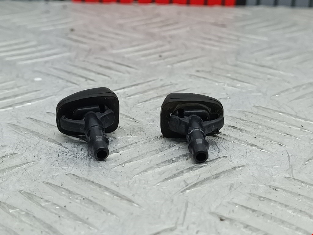 Форсунка омывателя лобового стекла MITSUBISHI Lancer IX CS 2000-2010