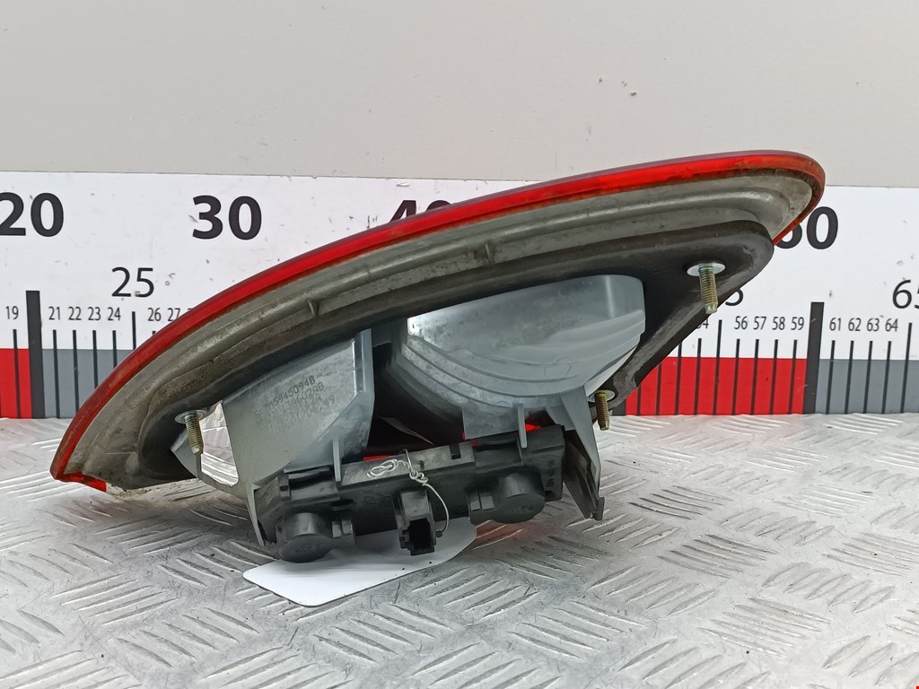 Фонарь задний внутренний правый FORD Galaxy 1995-2005