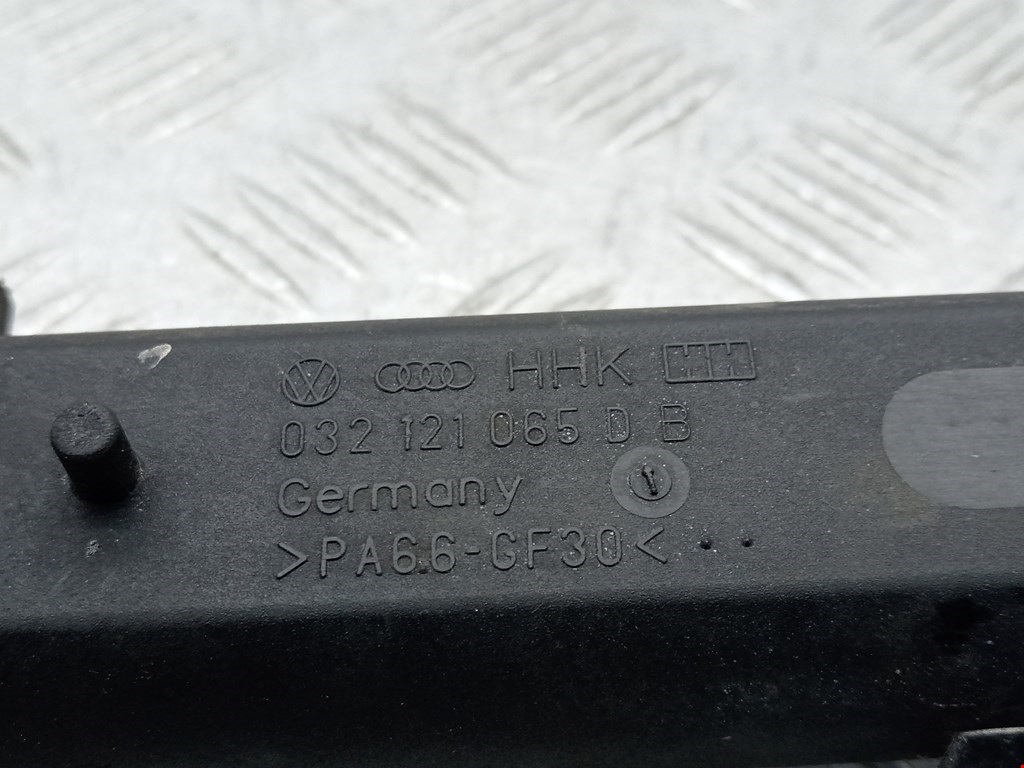 Патрубок VOLKSWAGEN Golf IV 1997-2003