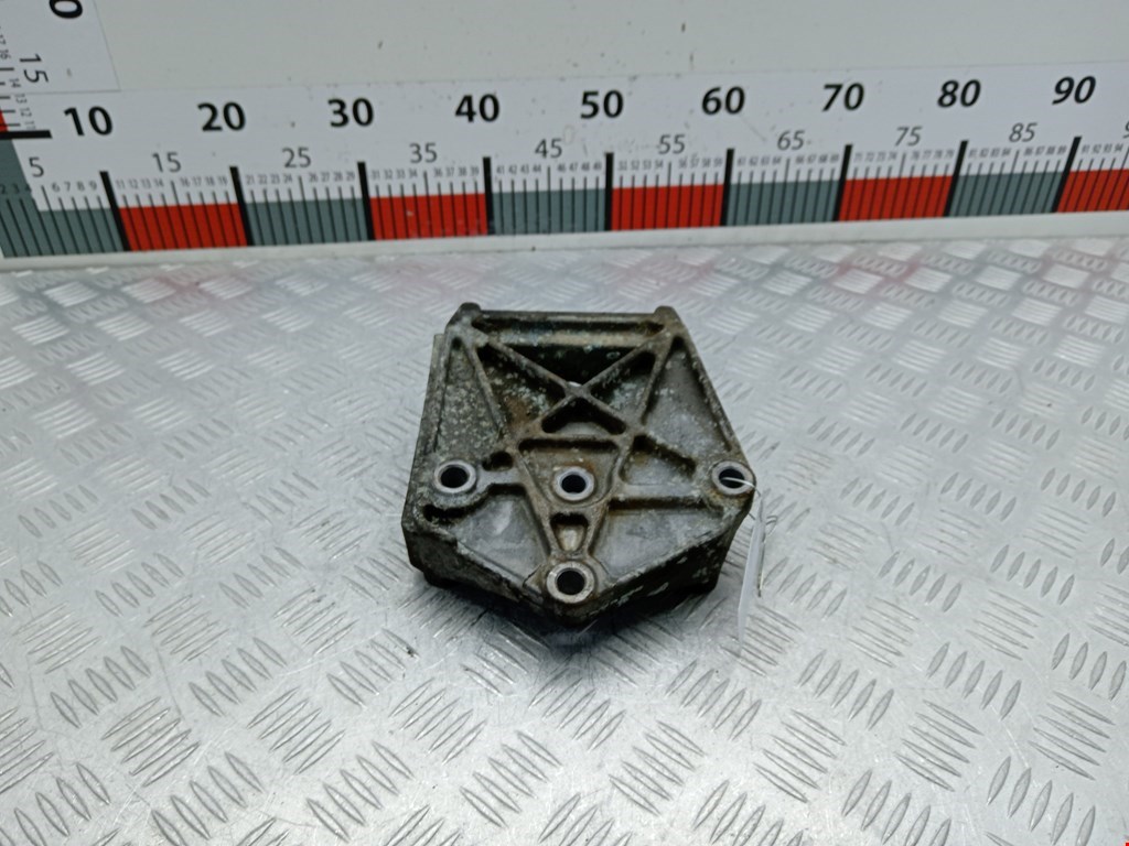 Кронштейн кондиционера CHRYSLER Voyager III GS 1995-2000