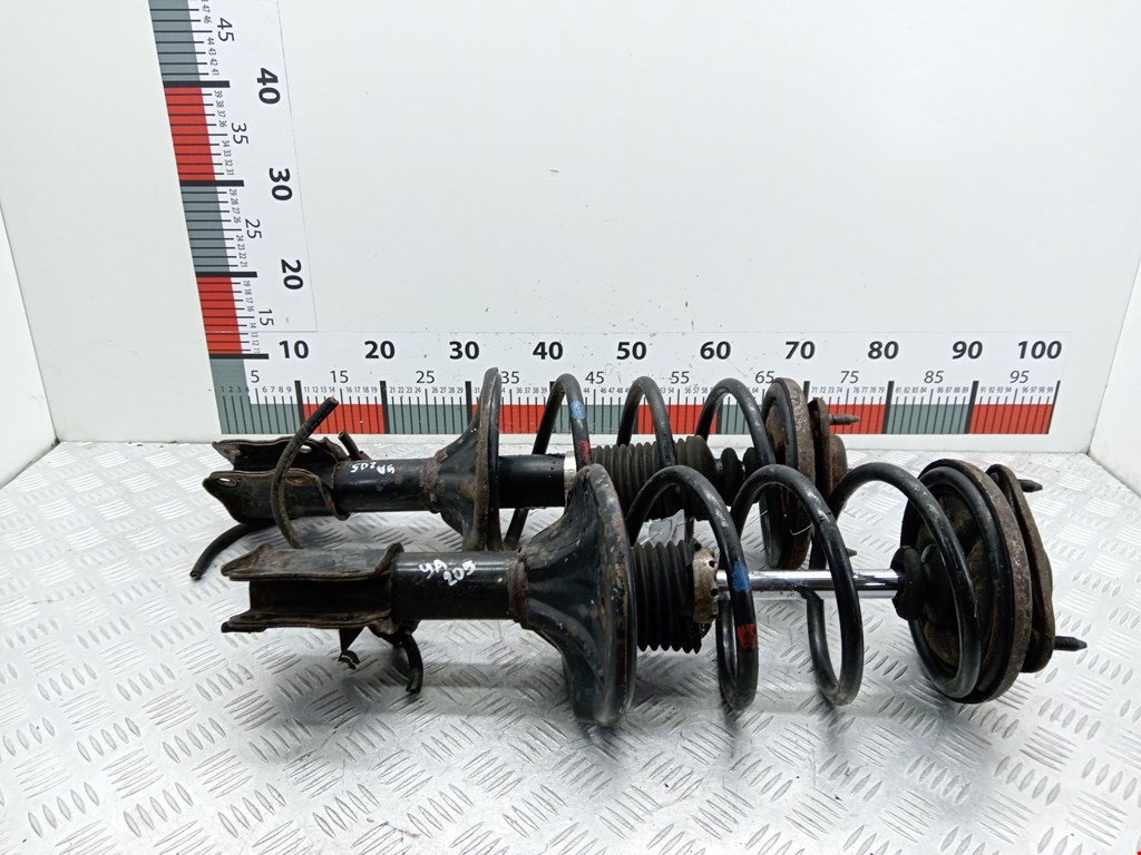 Амортизатор передний левый MITSUBISHI Lancer IX CS 2000-2010