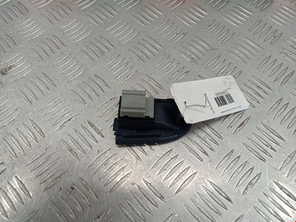 Кнопка стеклоподъемника AUDI A6 C5 1997-2004