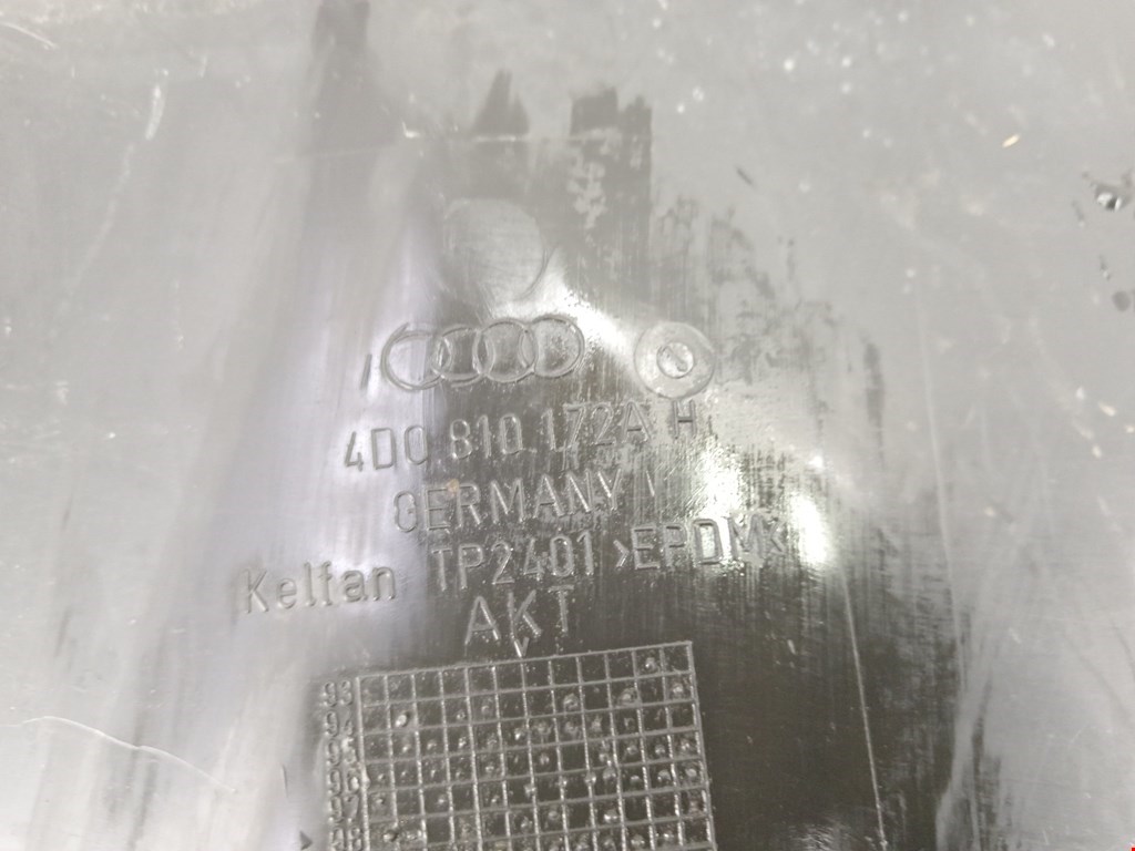 Локер (подкрылок) задний правый AUDI A8 D2 1994-2002