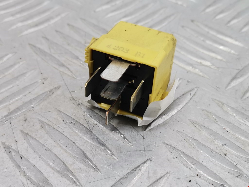 Реле VOLKSWAGEN Crafter 2006-2016