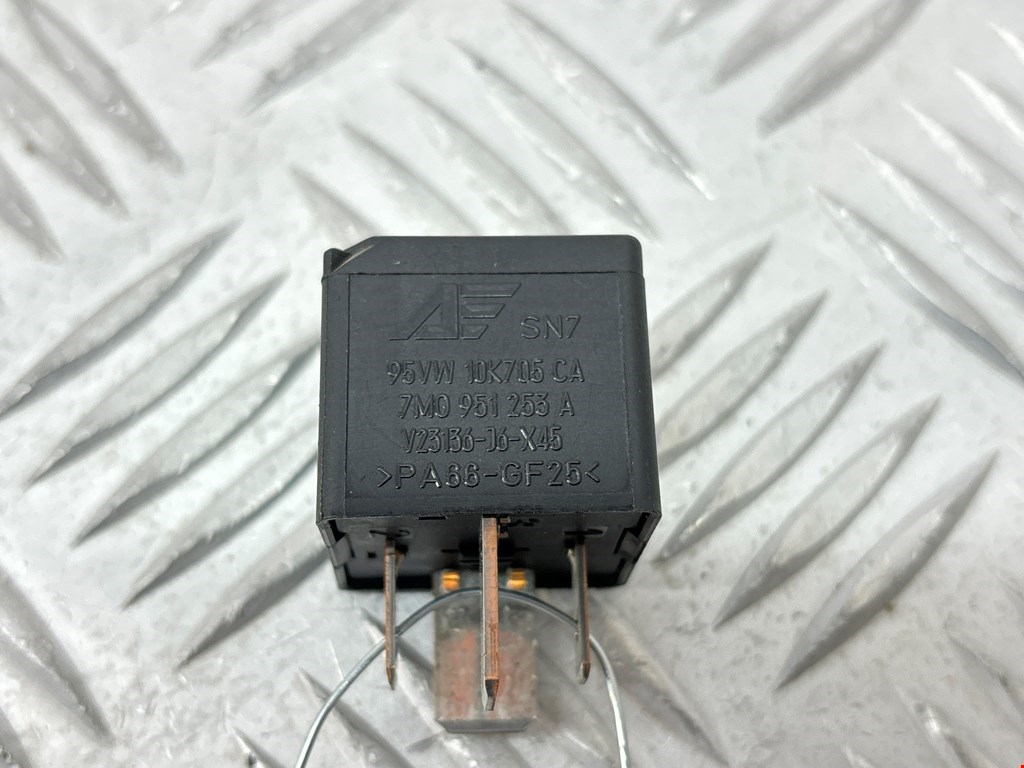 Реле FORD Galaxy 1995-2005