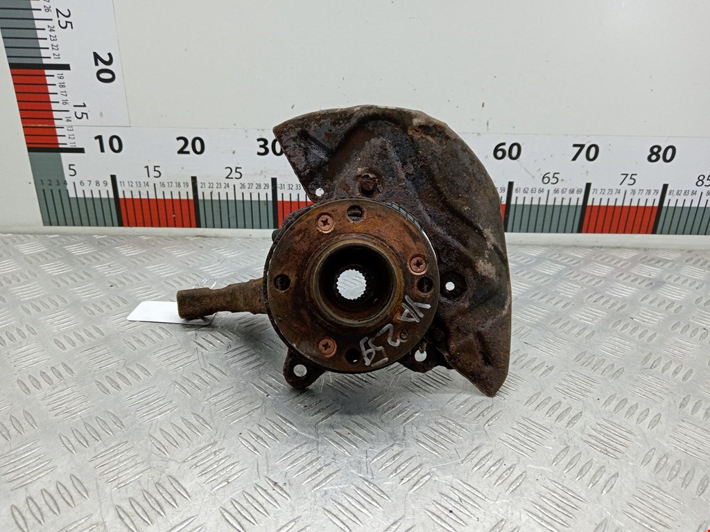 Ступица передняя левая VOLKSWAGEN Golf III 1991-1997