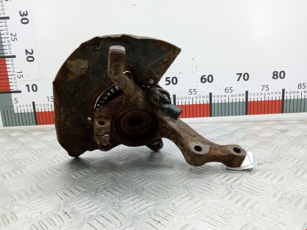 Ступица передняя левая VOLKSWAGEN Golf III 1991-1997