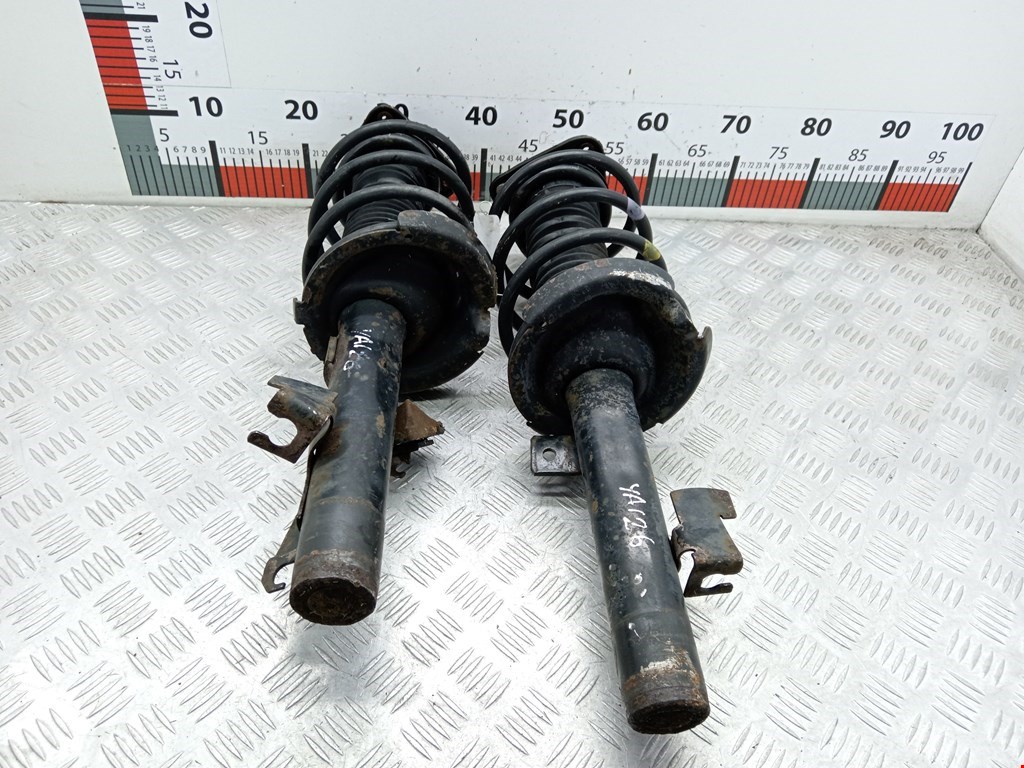 Амортизатор передний левый MAZDA Mazda 3 BK 2003-2009