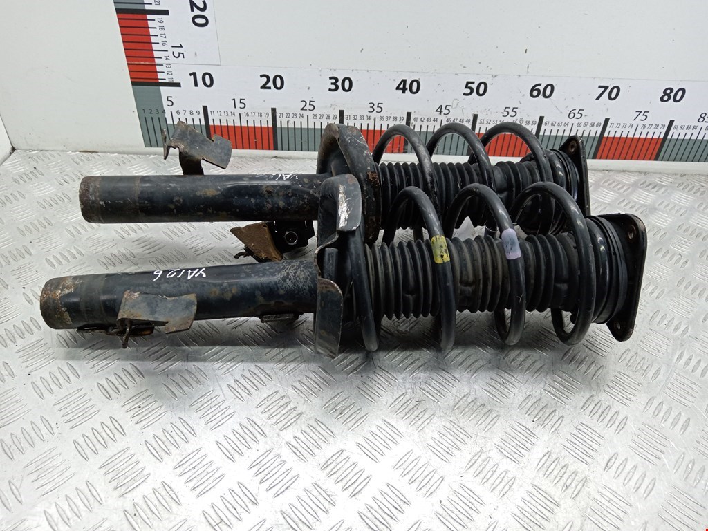 Амортизатор передний левый MAZDA Mazda 3 BK 2003-2009