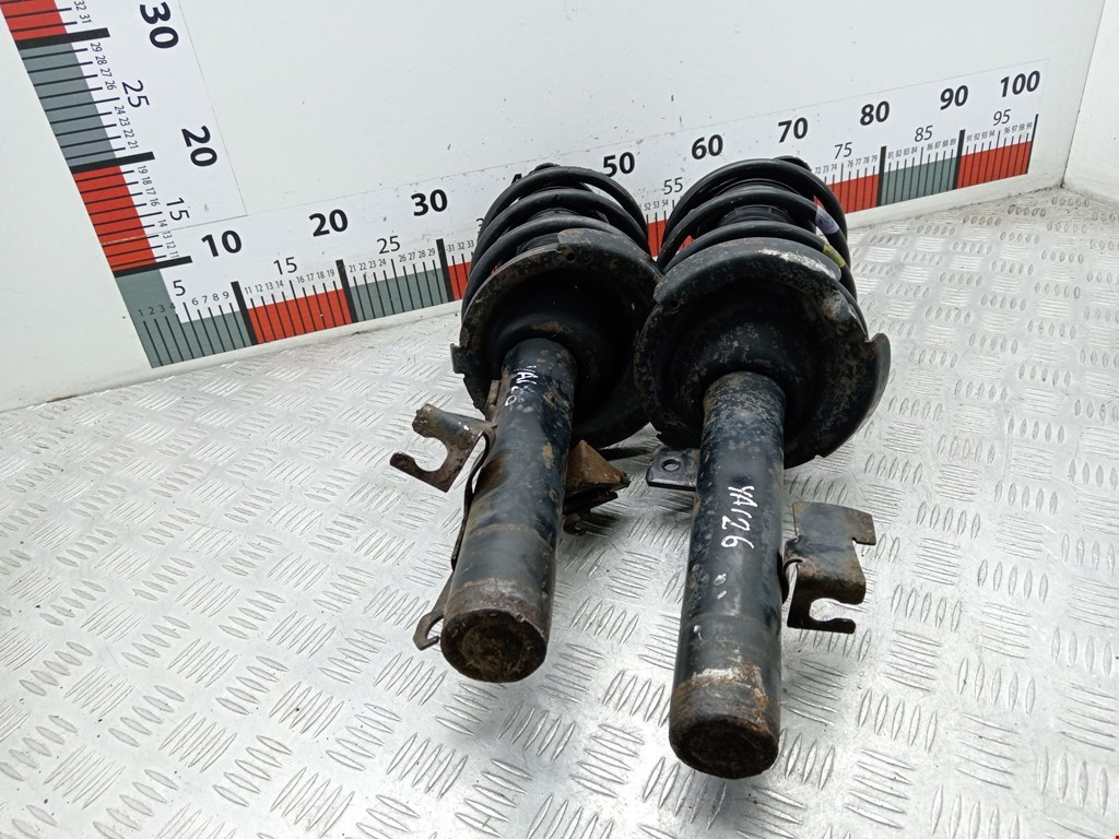 Амортизатор передний левый MAZDA Mazda 3 BK 2003-2009