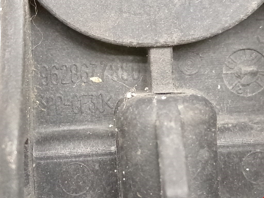 Кронштейн (крепление) радиатора PEUGEOT 206 1998-2012