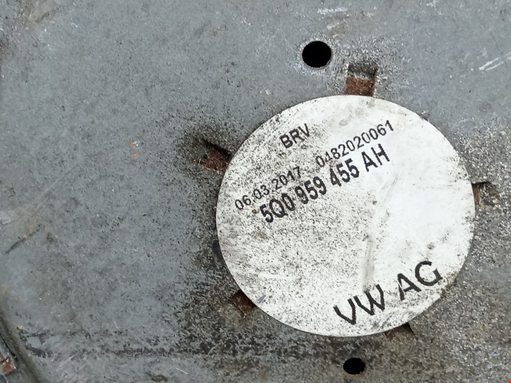 Вентилятор радиатора кондиционера VOLKSWAGEN Passat B8 2015-н.в.