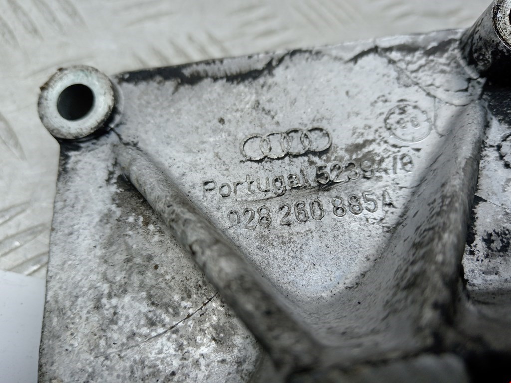 Кронштейн кондиционера AUDI A4 B5 1995-2001