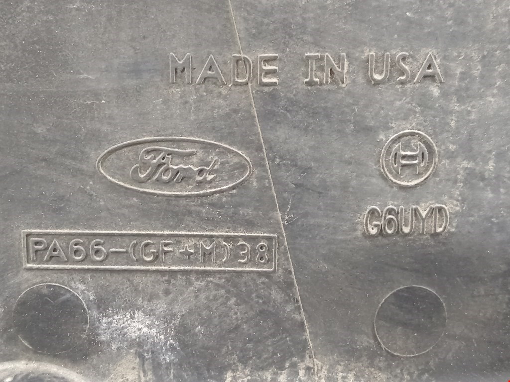 Диффузор (кожух) вентилятора FORD Cougar 1998-2002