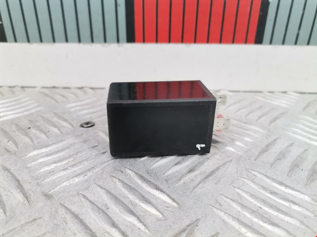 Реле VOLKSWAGEN Touareg 2002-2010