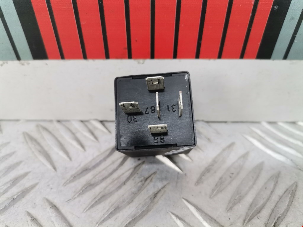 Реле VOLKSWAGEN Touareg 2002-2010