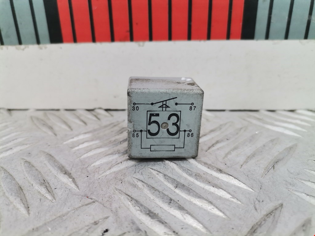 Реле VOLKSWAGEN Touareg 2002-2010