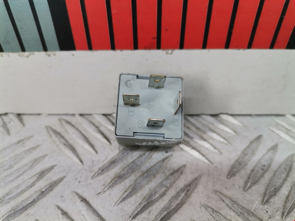 Реле VOLKSWAGEN Touareg 2002-2010