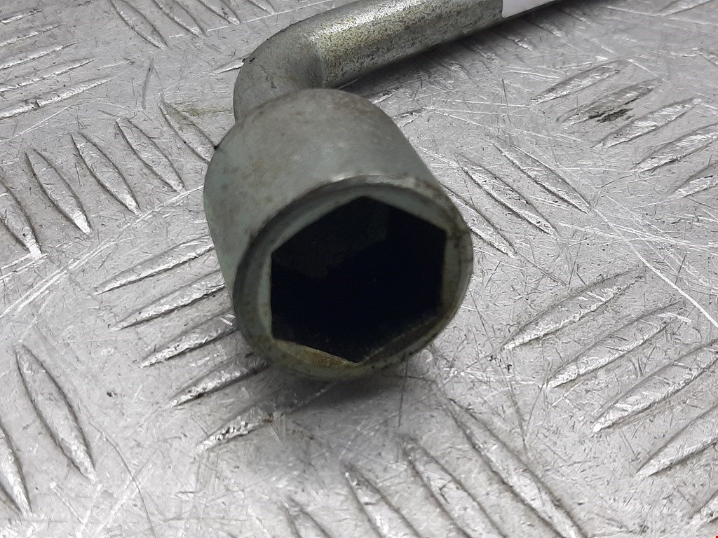 Ключ балонный MAZDA 323 FA 1977-1980