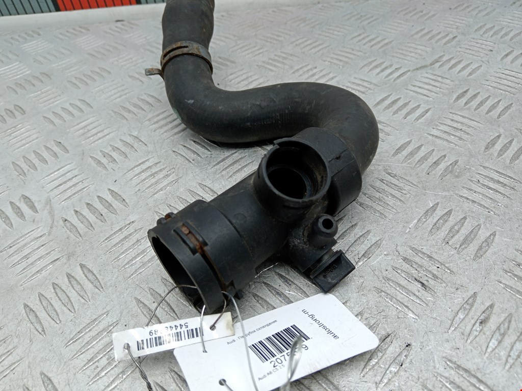 Патрубок AUDI A6 C5 1997-2004